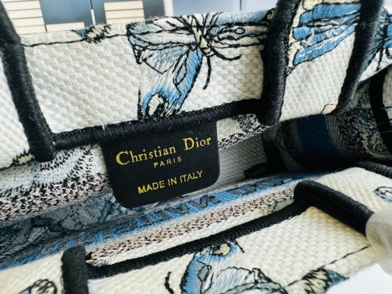 Dior Shopping Bags